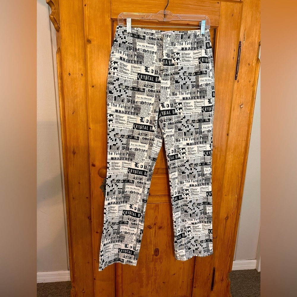 Urban Outfitters Newspaper Print Wide Leg Pants Y2K  90’s Whimsigoth Goth Sz 4